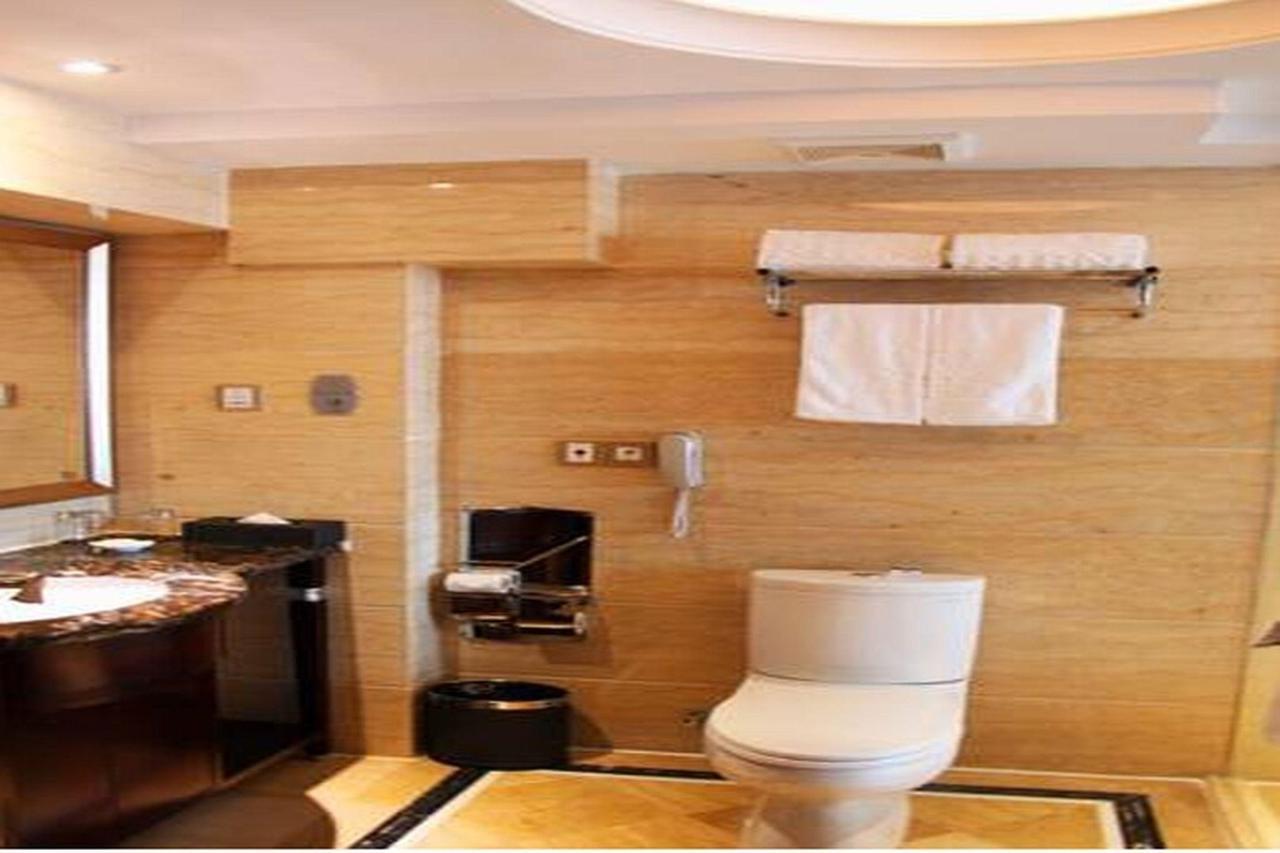 Friend Hotel Shanghai Exterior photo