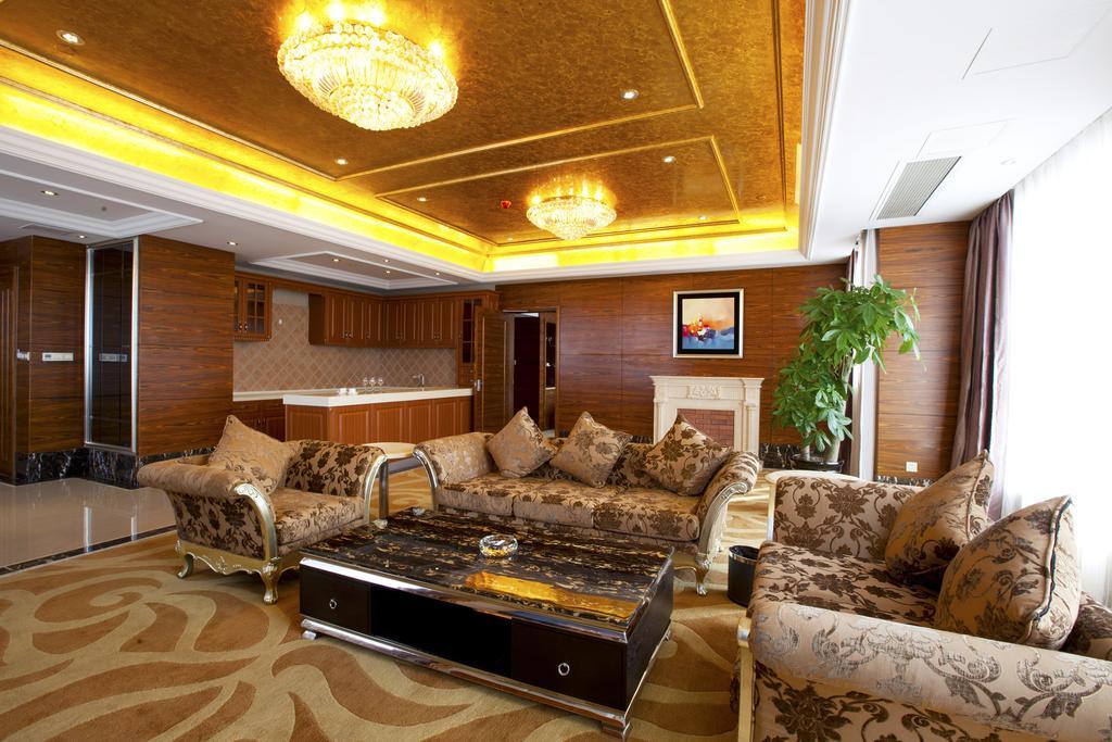 Friend Hotel Shanghai Exterior photo